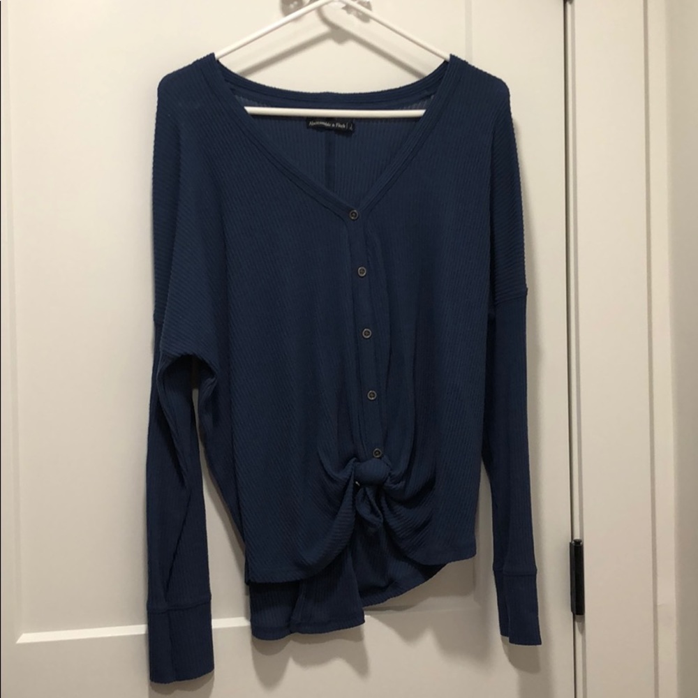 Button up Abercrombie and Fitch top